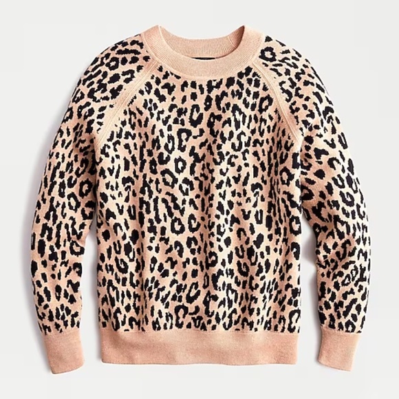 J Crew Boyfriend crewneck sweater in leopard-print Re-Imagined Wool - Picture 2 of 3